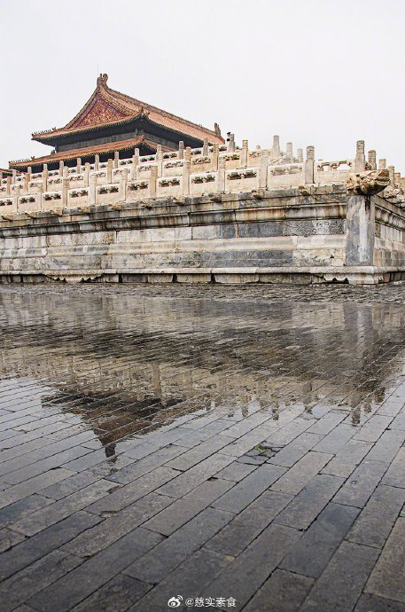 故宫天坛雨中尽显水墨诗意